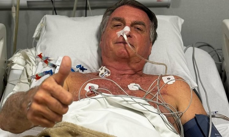 Imagem de Bolsonaro está estável e sem dor após cirurgia de 12 horas, diz boletim médico