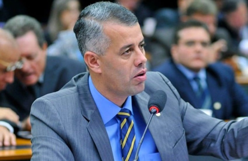 Imagem de Câmara recebe segundo pedido de impeachment contra Lula