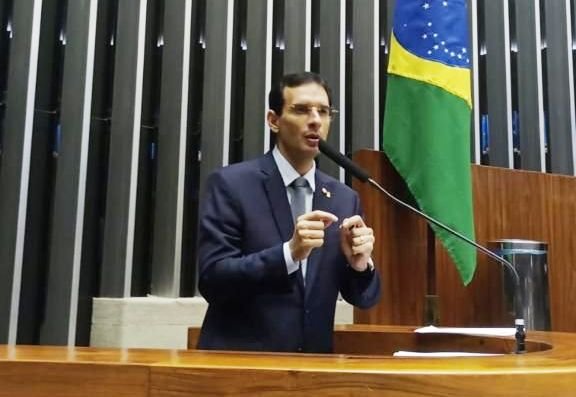 Imagem de Leo Prates defende auxílio emergencial para desabrigados por enchentes e deslizamentos