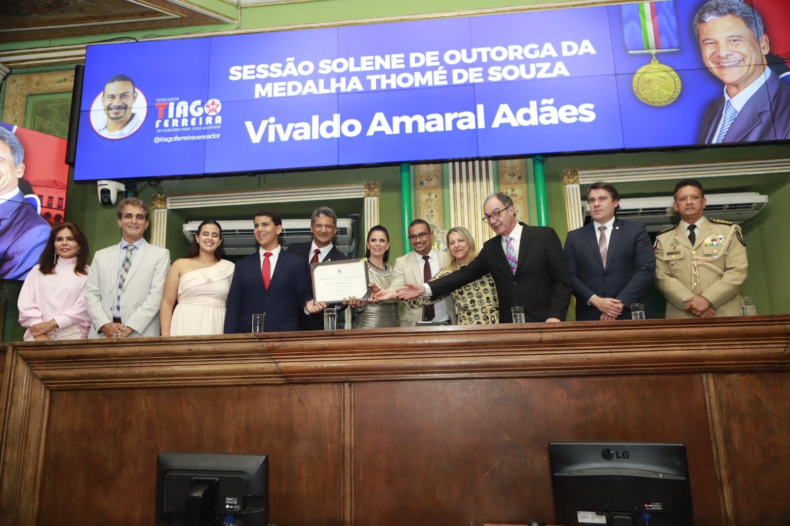 Imagem de Câmara de Salvador concede Medalha Thomé de Souza a Vivaldo Amaral