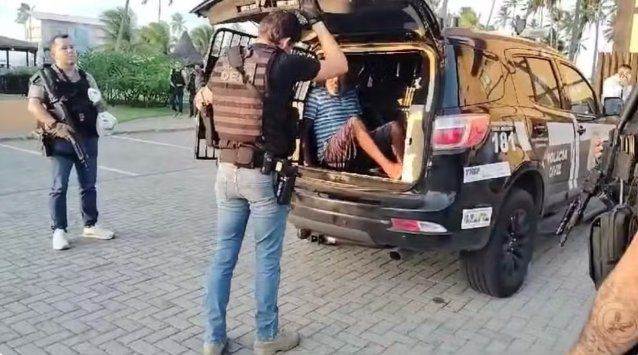 Imagem de Homem suspeito de chefiar 'jogo do bicho' é preso em condomínio de luxo no litoral norte da Bahia