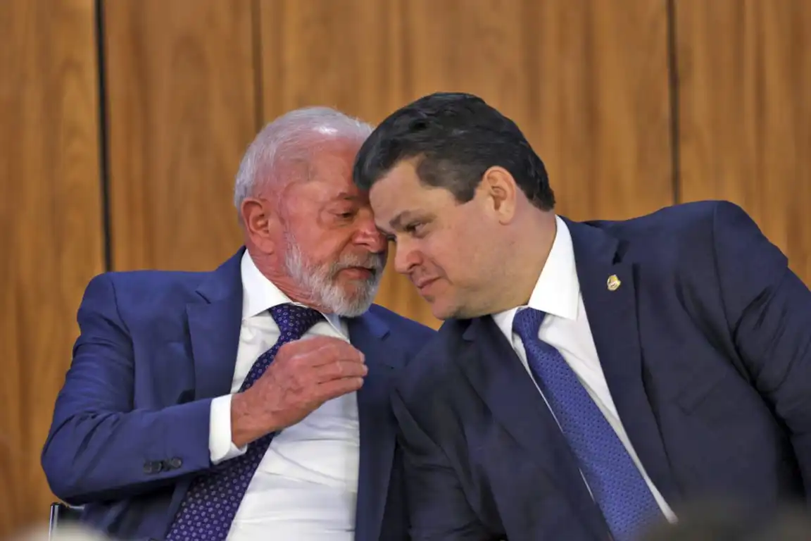 Imagem de Correios viram moeda de troca em acerto entre Lula e Alcolumbre por vaga no STF
