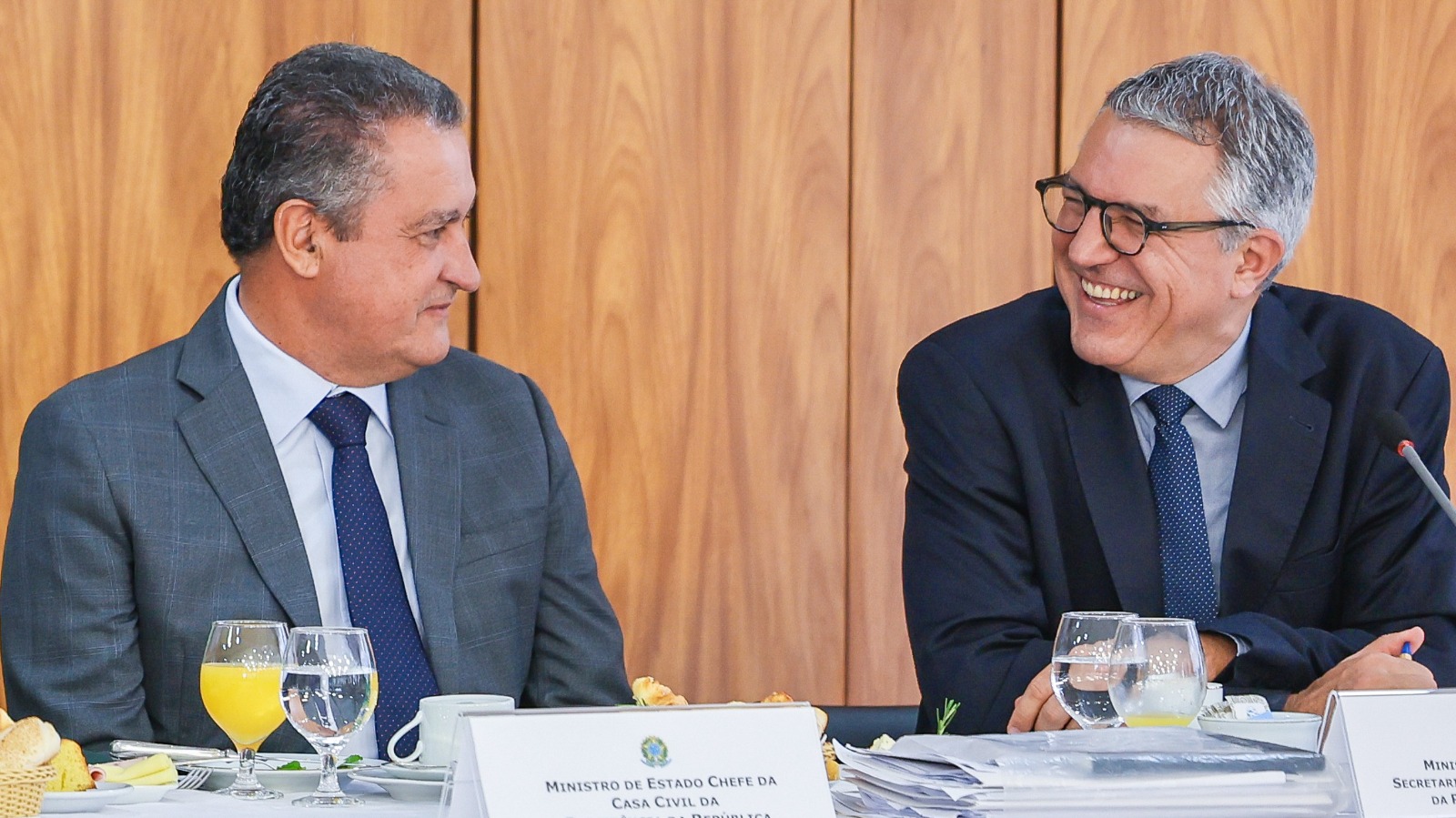 Imagem de Padilha apoia candidaturas de Rui ao Senado e Roberta Santana à Câmara e defende programa baiano para formar médicos em Cuba