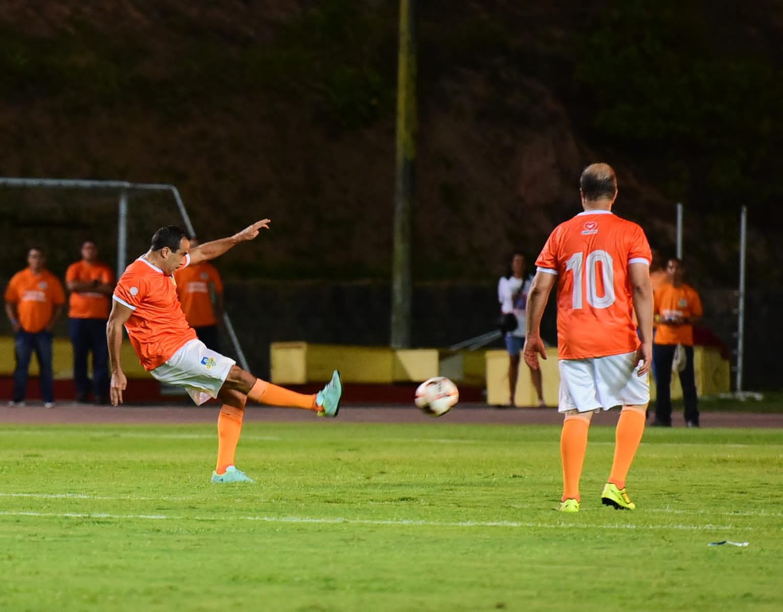 Imagem de Bruno Reis participa do Driblando a Fome em Pituaçu e destaca alcance social do evento