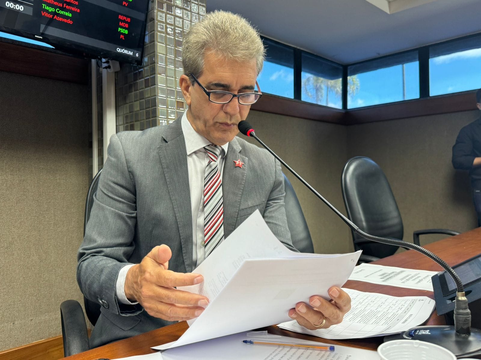 Imagem de CCJ aprova 10 projetos e convoca reunião extraordinária para analisar decisão judicial sobre o deputado Binho Galinha