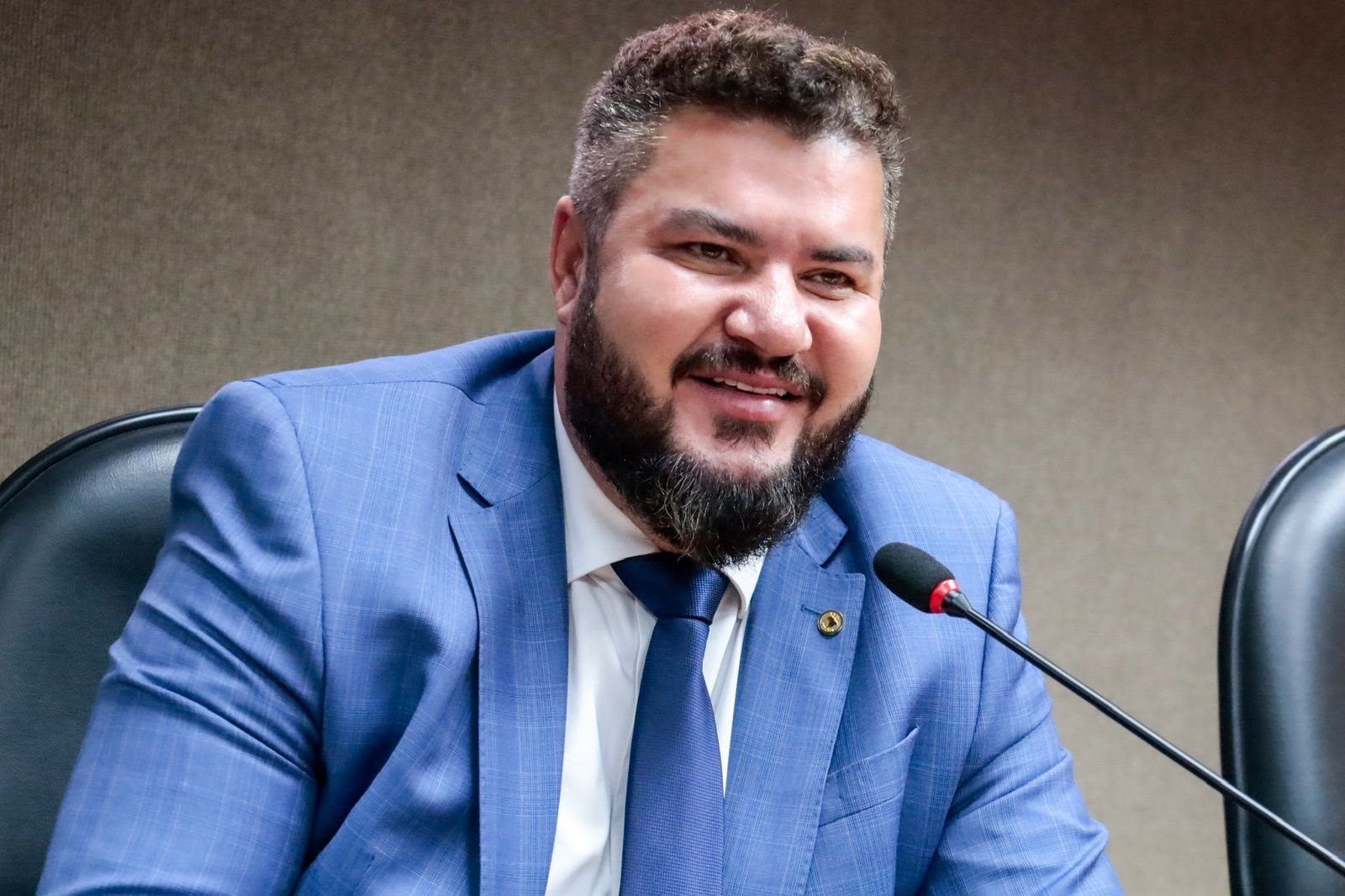 Imagem de Camaçari tem 500 vagas de qualificação profissional para seleção da BYD; Júnior Muniz celebra iniciativa