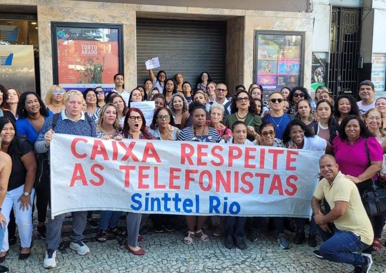 Imagem de Trabalhadores procuram Suíca com receio da mecanização que acarreta perdas de postos de emprego na Caixa 