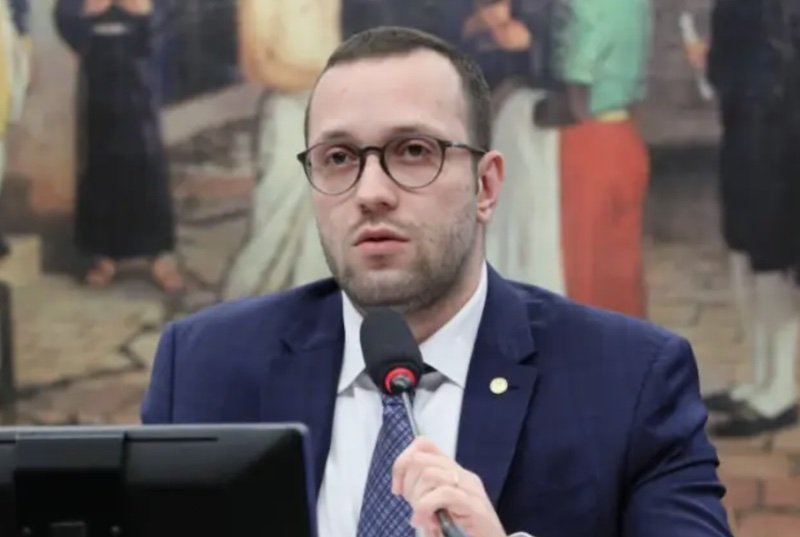 Imagem de Câmara vai apurar demora do Itamaraty em ajudar brasileira encontrada morta