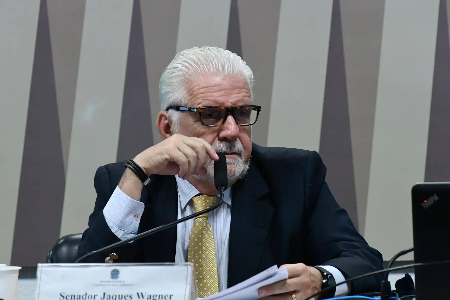 Imagem de PF mira Jaques Wagner e Augusto Lima em operação que investiga esquema bilionário ligado ao Banco Master