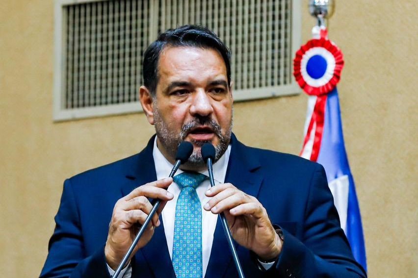 Imagem de O Governo do Estado persegue a população do Subúrbio Ferroviário, aponta Alan Sanches 