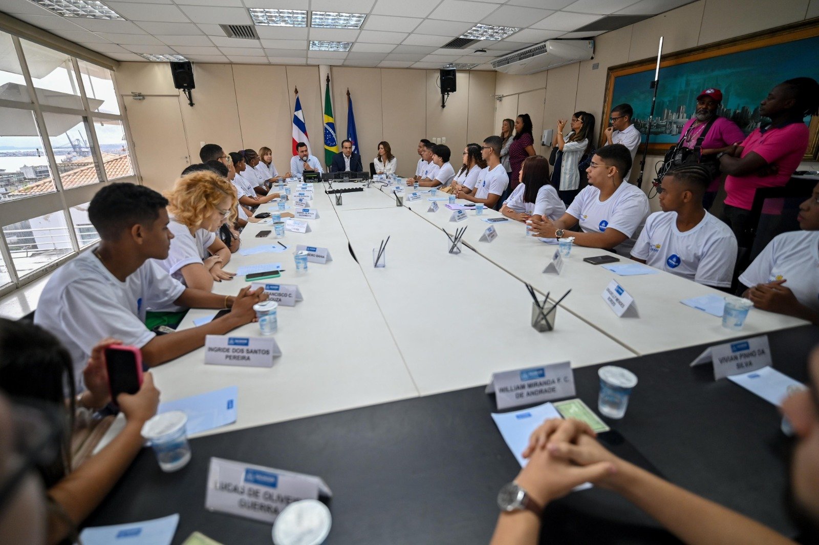 Imagem de Prefeitura contrata 22 ex-estagiários por meio do programa Nossos Talentos