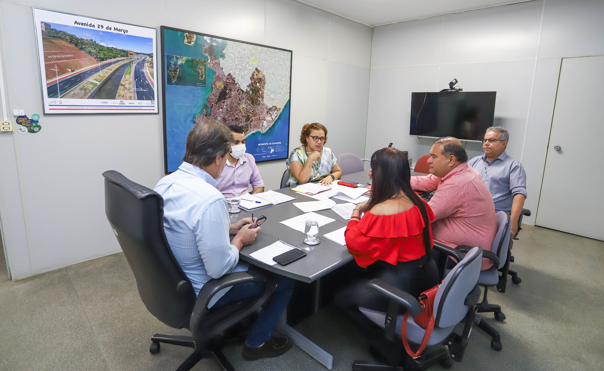 Imagem de Prefeitura de Lauro de Freitas e CONDER discutem obras executadas no município