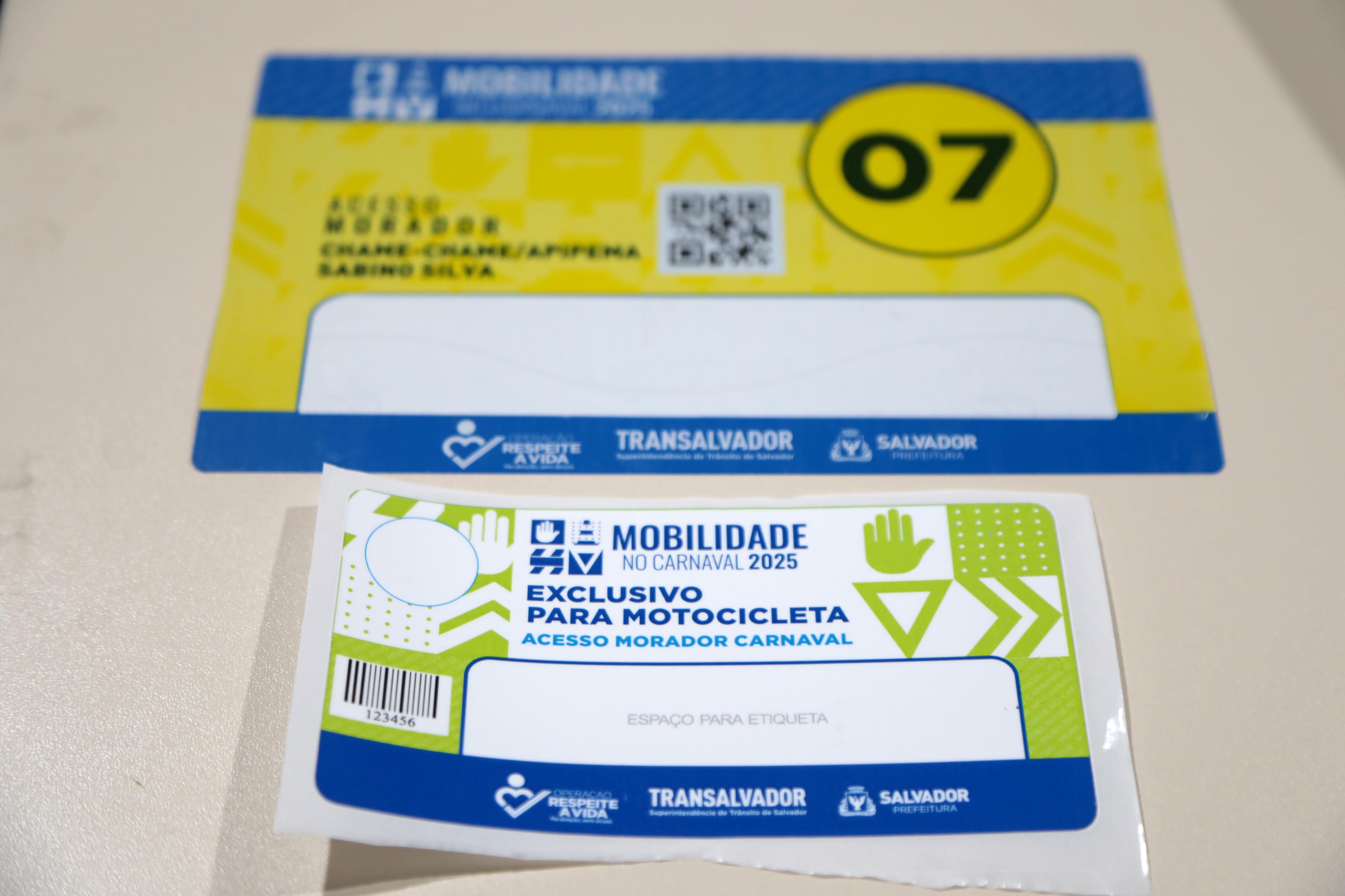 Imagem de Prefeitura fiscaliza venda ilegal de licenças para ambulantes e adesivos de acesso de trânsito aos circuitos do Carnaval