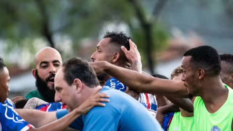 Imagem de Bahia encontra dificuldades, mas vence o Jequié pelo jogo de ida da semifinal do Baiano