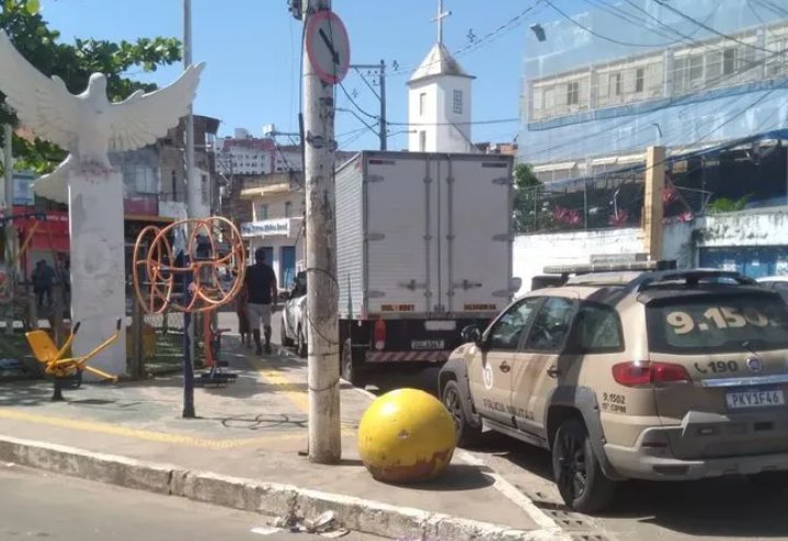 Imagem de Sem ônibus há cinco dias, moradores do Bairro da Paz tem de andar 1 km