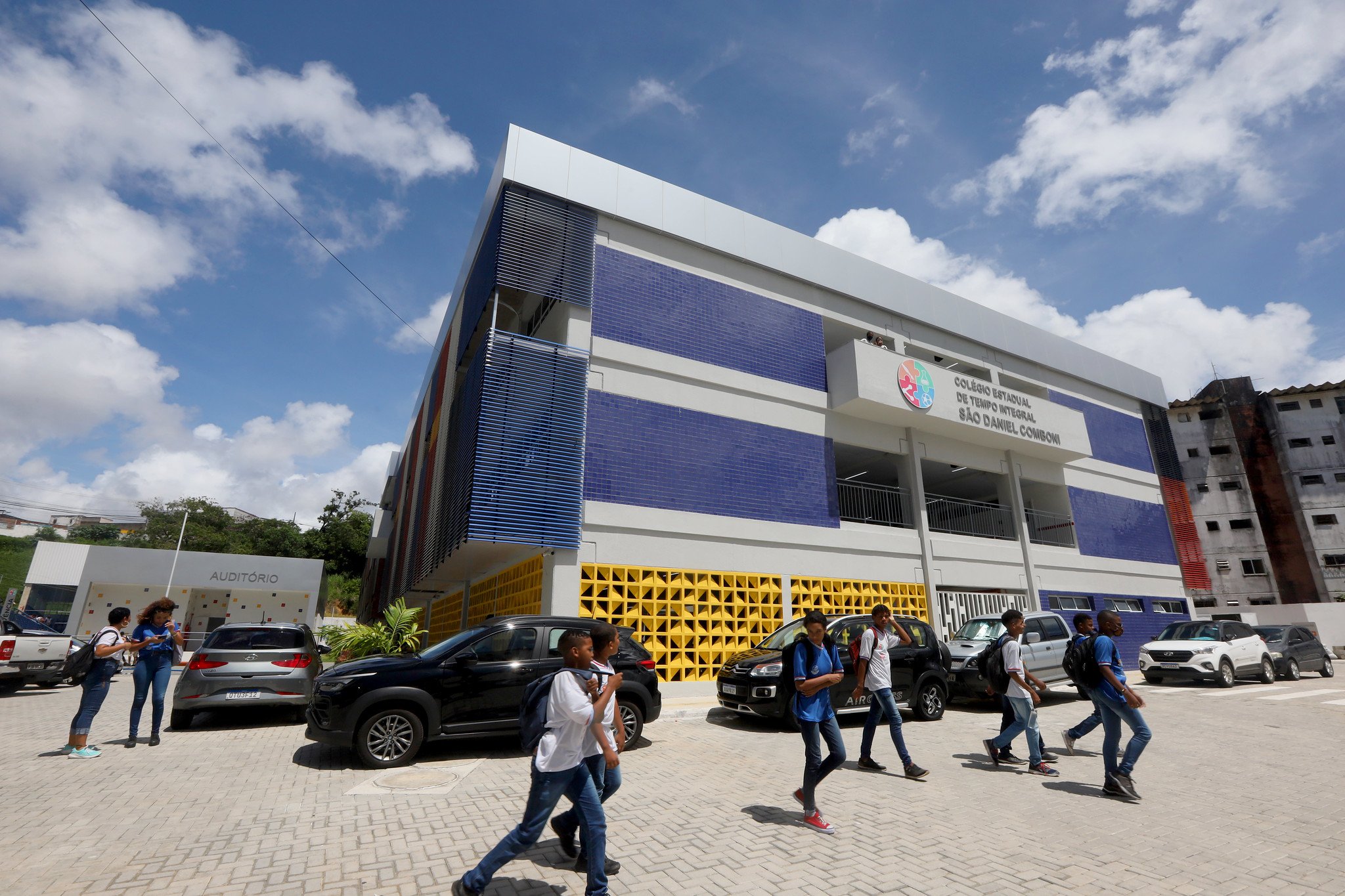 Imagem de Aulas especiais simultâneas marcam início do ano letivo da rede estadual de ensino nesta segunda (19)