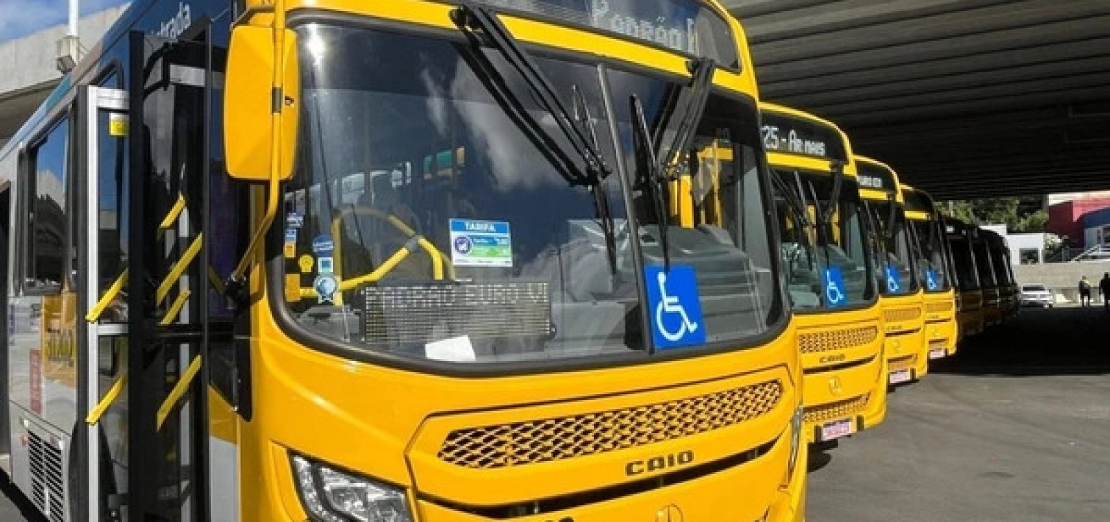 Imagem de Greve dos rodoviários é suspensa após assembleia e ônibus começam a voltar às ruas em Salvador