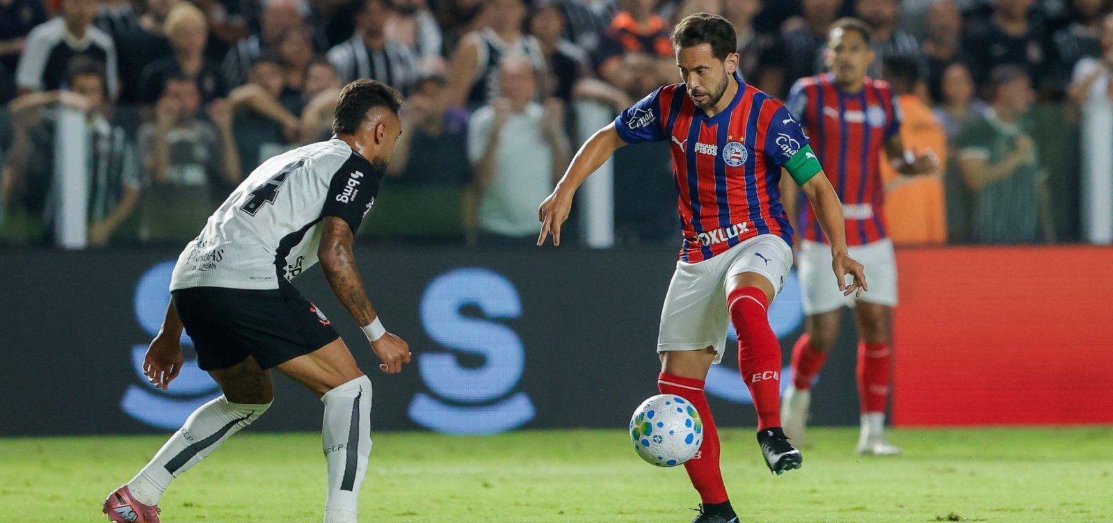 Imagem de Fora de casa, Bahia vence o Corinthians de virada na estreia do Brasileirão