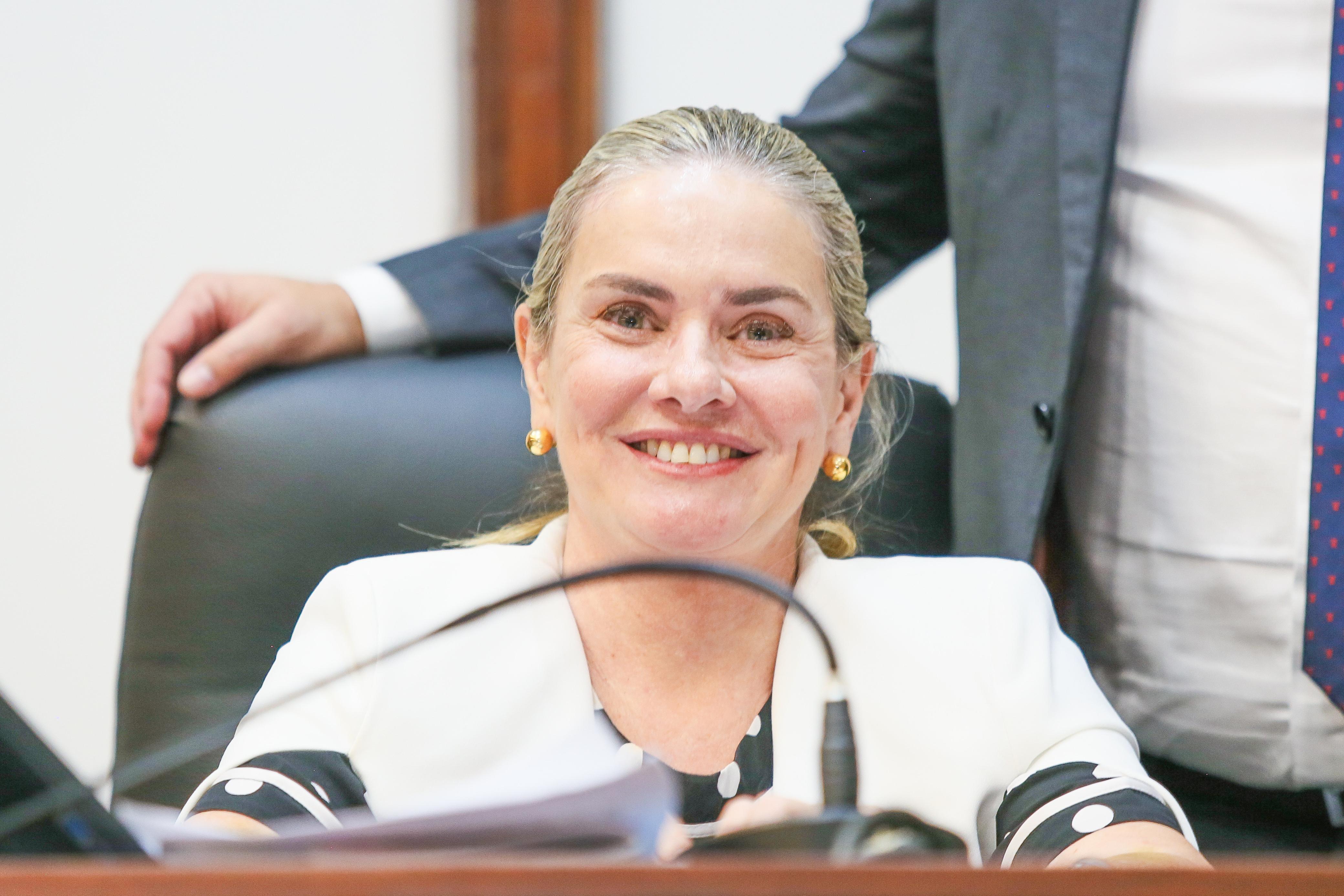 Imagem de No retorno à Presidência da ALBA Ivana Bastos tem a maior votação dos jornalistas como destaque parlamentar