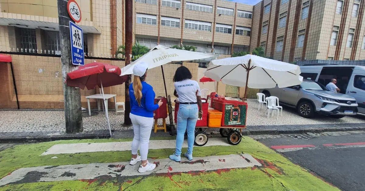 Imagem de SEDUR apreende mais de 35 mil peças de publicidade irregular durante a Lavagem do Bonfim