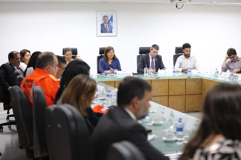 Imagem de Em primeira reunião, Comitê Estadual Intersetorial de Segurança nas Escolas aprova regimento interno
