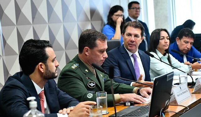 Imagem de Presidente da CPMI diz que avaliará ‘medidas cabíveis’ contra Mauro Cid