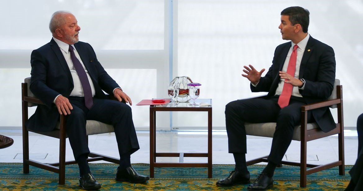 Imagem de Lula recebe o presidente eleito do Paraguai