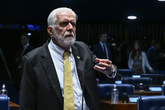 Imagem de Vice-líder de Lula defende afastamento de Jaques Wagner da liderança do governo