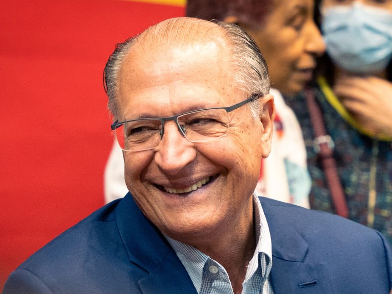 Imagem de Com internação de Lula, Alckmin comanda reunião do Conselhão nesta quinta-feira
