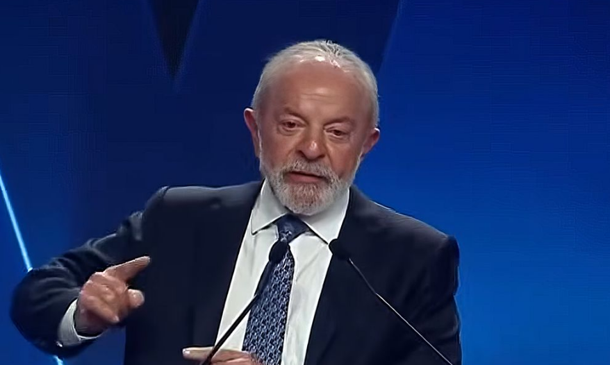 Imagem de Lula celebra a retirada de Moraes da Lei Magnitsky: “A tua vitória é a vitória da democracia brasileira”
