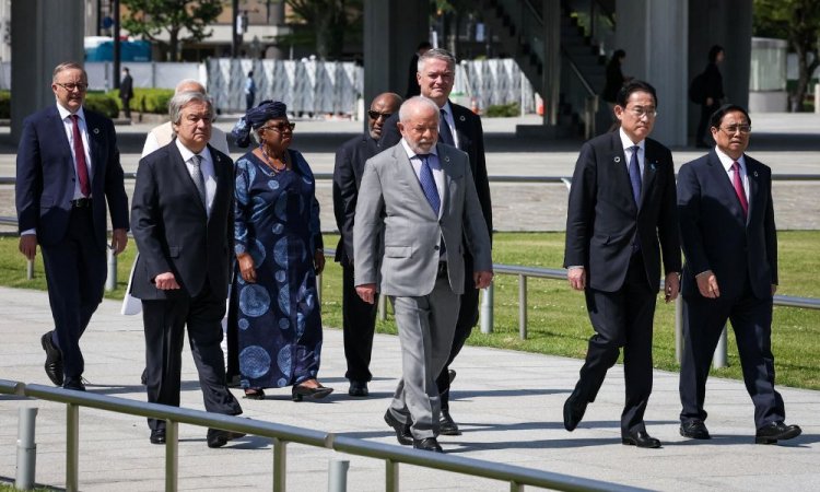 Imagem de Lula deve se reunir com Zelensky neste domingo após pressão do G7