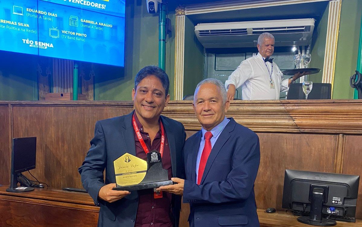 Imagem de Radialista da CBN recebe Prêmio Jânio Lopo de Jornalismo