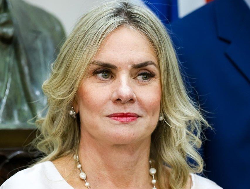 Imagem de Presidente da ALBA, Ivana Bastos, presta solidariedade e reforça pedido de prioridade na investigação do sequestro de Ivanilson Gomes