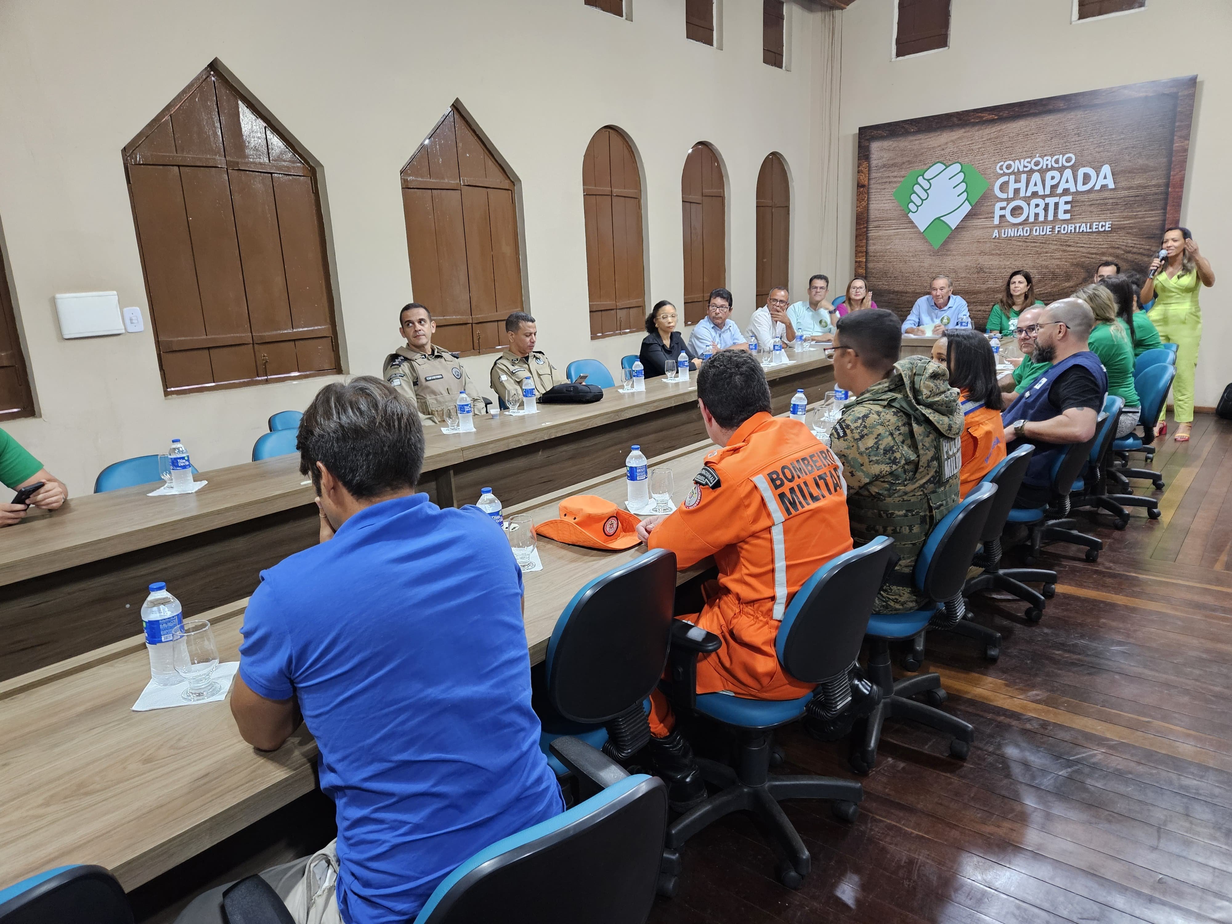 Imagem de Governo anuncia medidas estratégicas para prevenção aos incêndios florestais na Chapada Diamantina