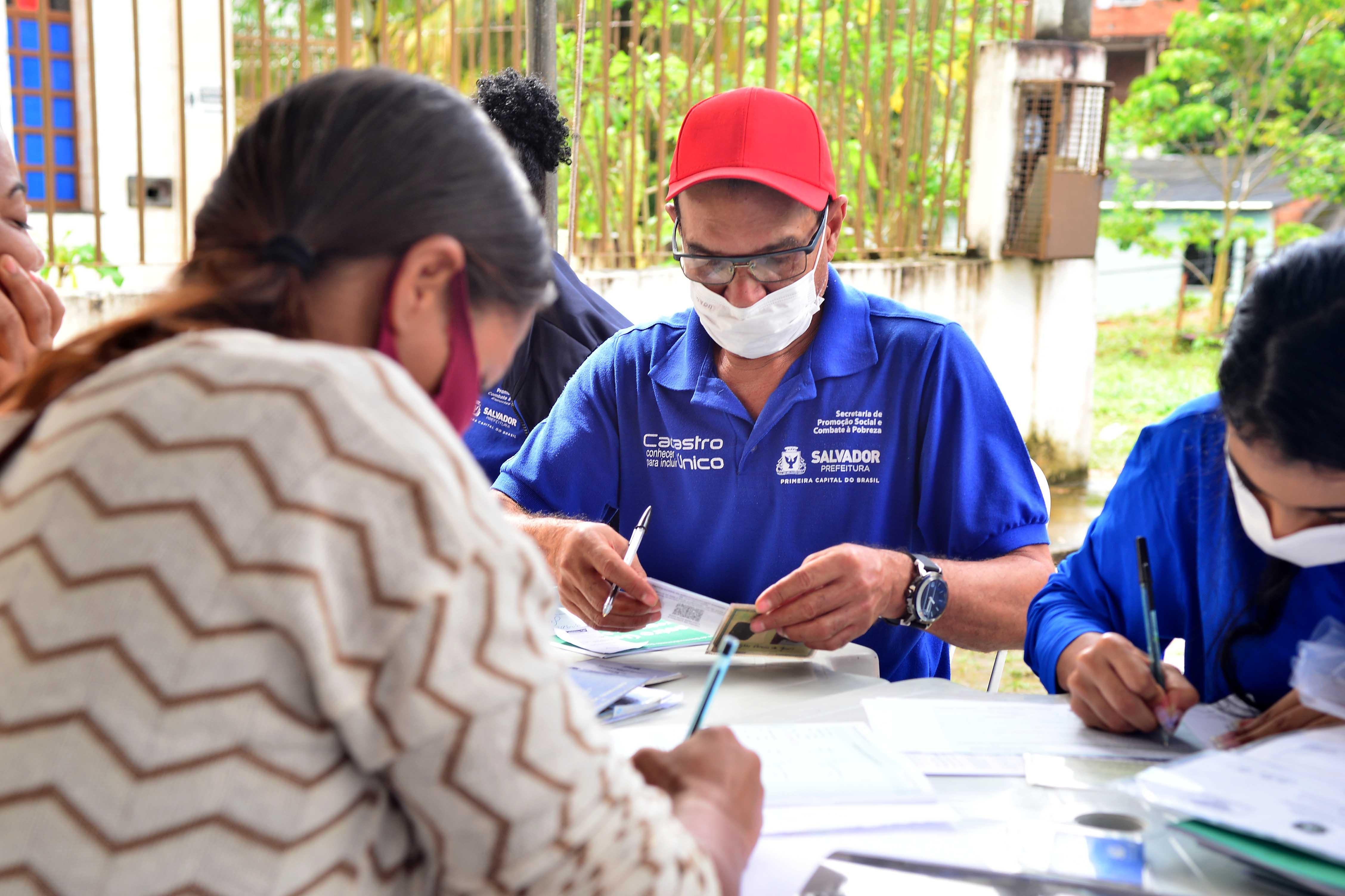 Imagem de Sempre amplia o atendimentos do Cadúnico com ações aos sábados no Comércio e em mais 10 localidades