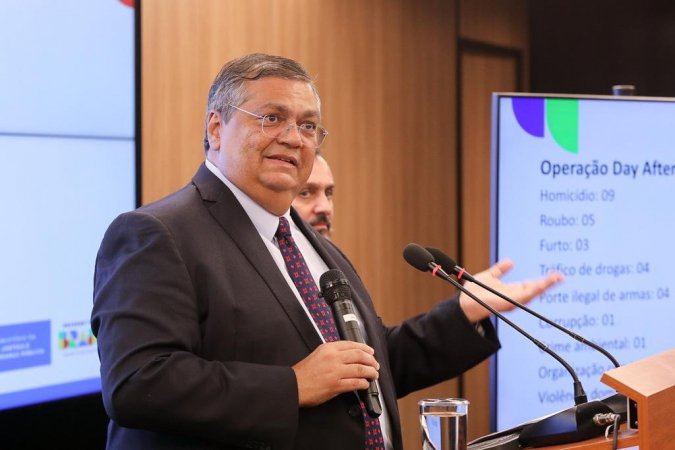 Imagem de Flávio Dino diz que operação da PF prendeu 47 CACs e tem mais de 6.000 na mira