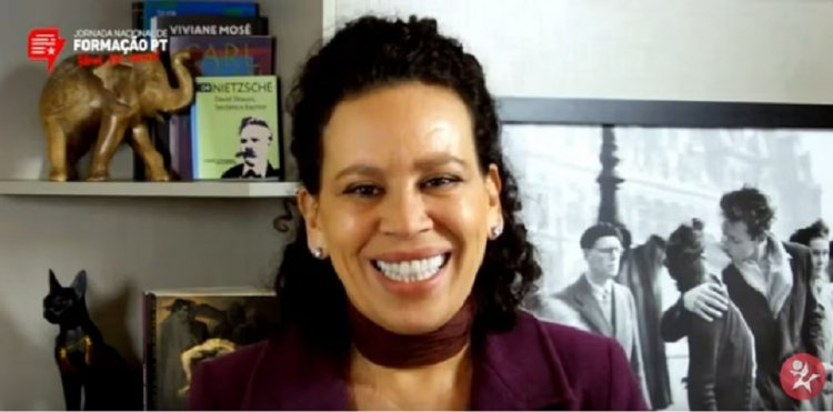 Imagem de Lula indica advogada ligada ao PT para o TSE