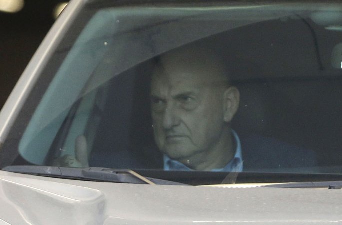 Imagem de À PF, Gonçalves Dias culpa Augusto Heleno e diz que aliado de Bolsonaro mantém informantes no GSI